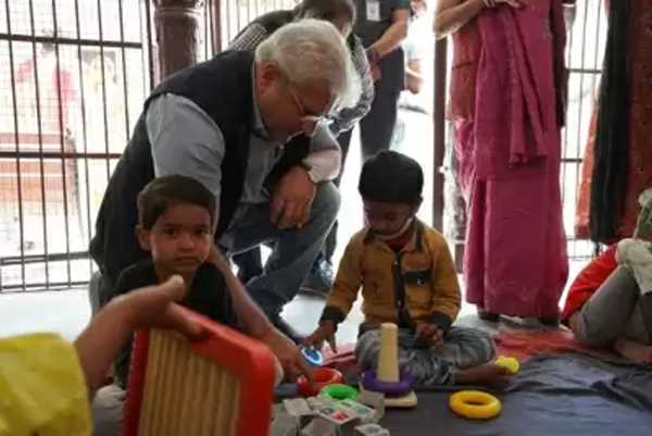 आंगनवाड़ी कर्मी काम पर लौटें, बच्चों के सुरक्षित भविष्य को सुनिश्चित करने के लिए मिलकर काम करना होगा : कैलाश गहलोत